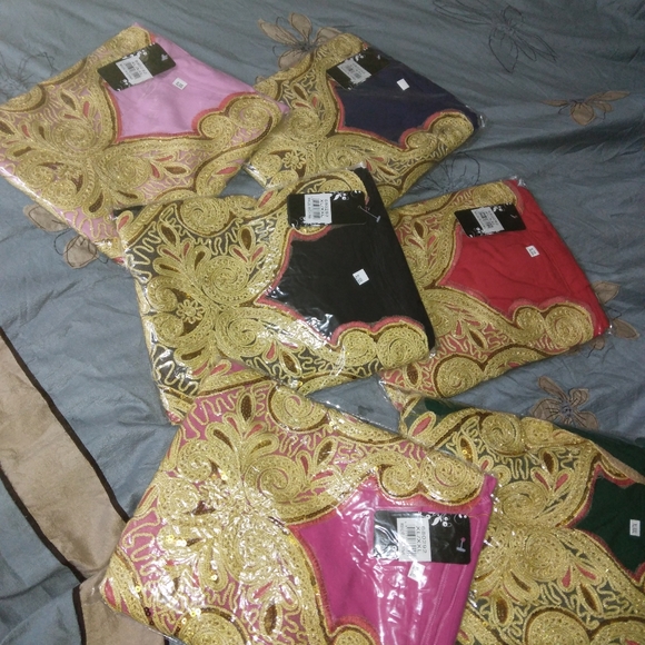 Only Red Gowns left - Picture 6 of 12